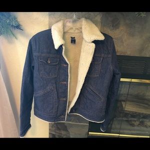 Gap sherpa lined denim jacket
